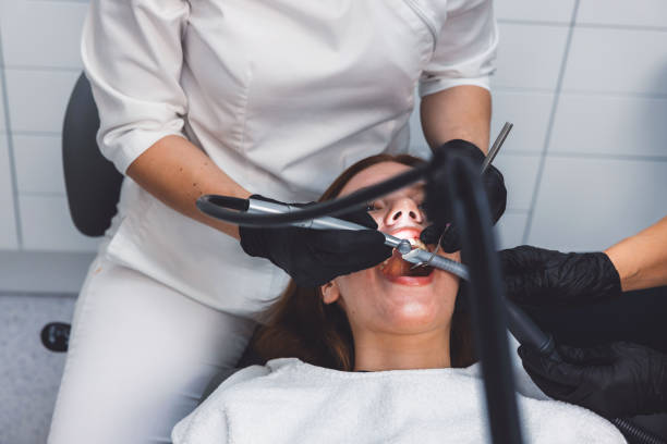 Best Emergency Tooth Extraction in New Holstein, WI